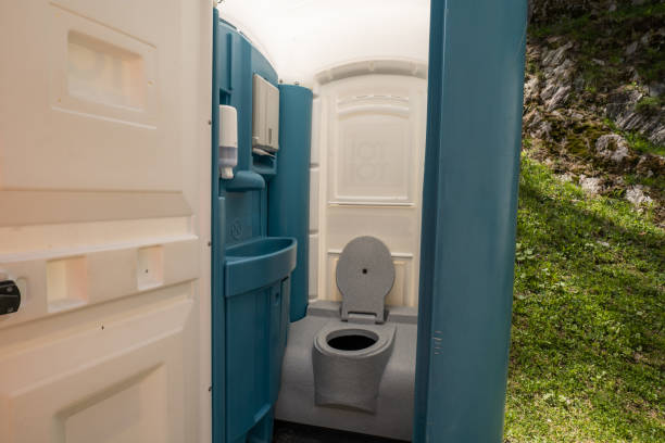 Best Construction site porta potty rental  in Franklin Farm, VA